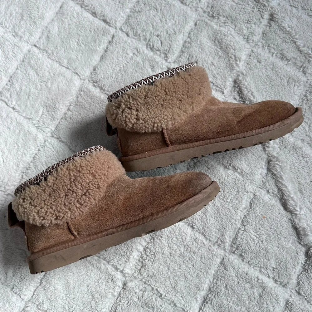 Ugg | Classic Ultra Mini Maxi Curly Boots | Size 5